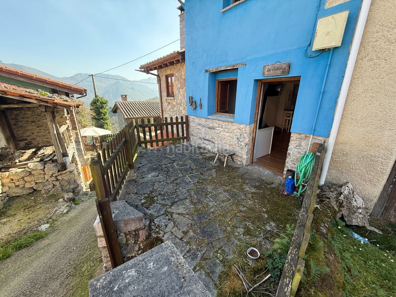 Foto ad25507a-cf96-4891-a3a7-e046fe12acfb. Casa adossada a Parres