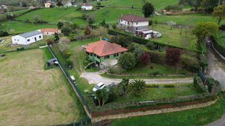 Chalet in San Claudio - Trubia - Las Caldas. Casa independiente a 5 min. de oviedo en lugar la carrera, san c