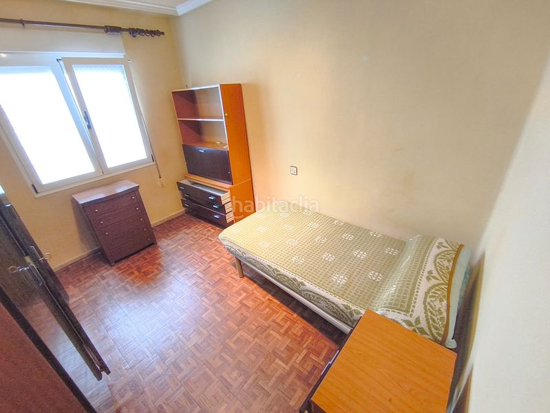 Foto dbc074e4-33a8-498c-9f6b-de4279303435. Flat with heating in Versalles Avilés