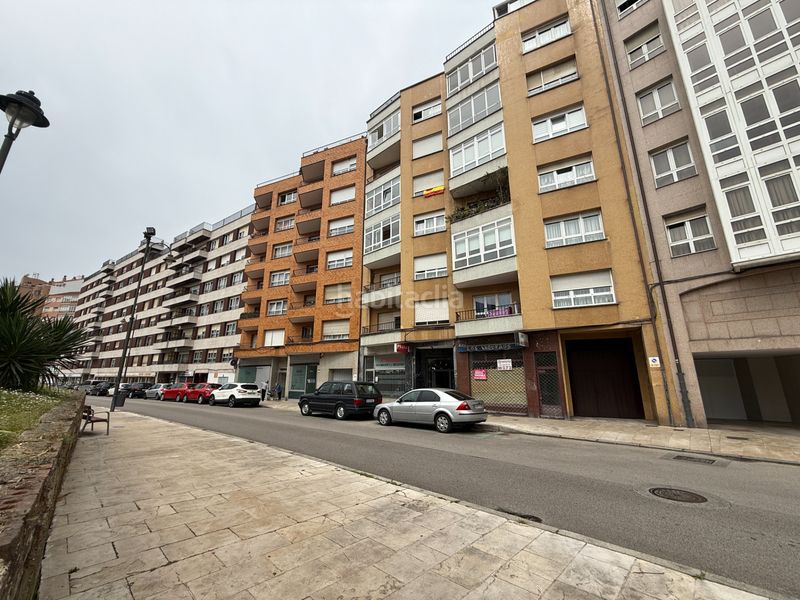 Foto a1273b23-9d1f-411a-828f-080e2c2828f9. Pis a Centro Avilés