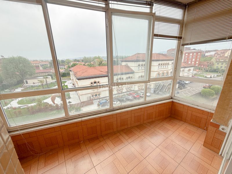 Foto efb4f517-2cae-4ef2-9aef-57ad9f745109. Pis a Centro Avilés