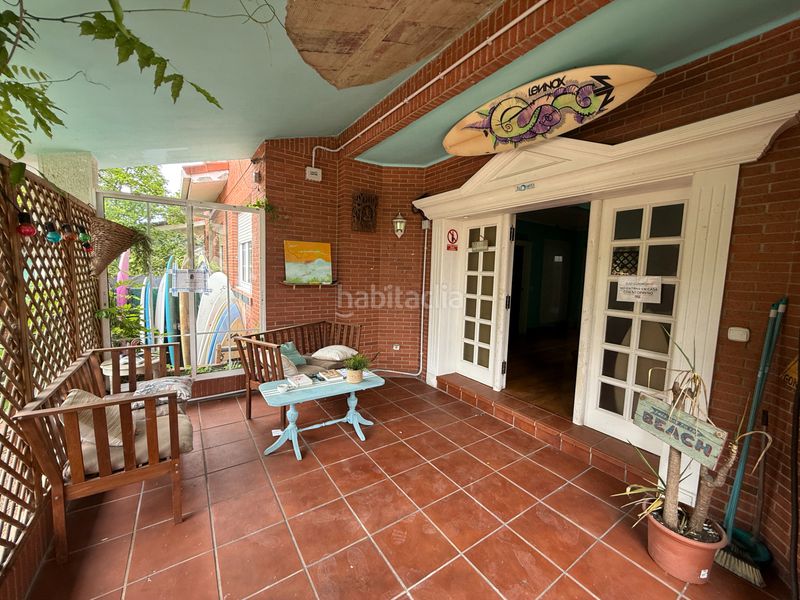 Foto 7820d670-40d9-46eb-bb1f-87f50e32c3dd. Casa aparellada a Salinas Castrillón