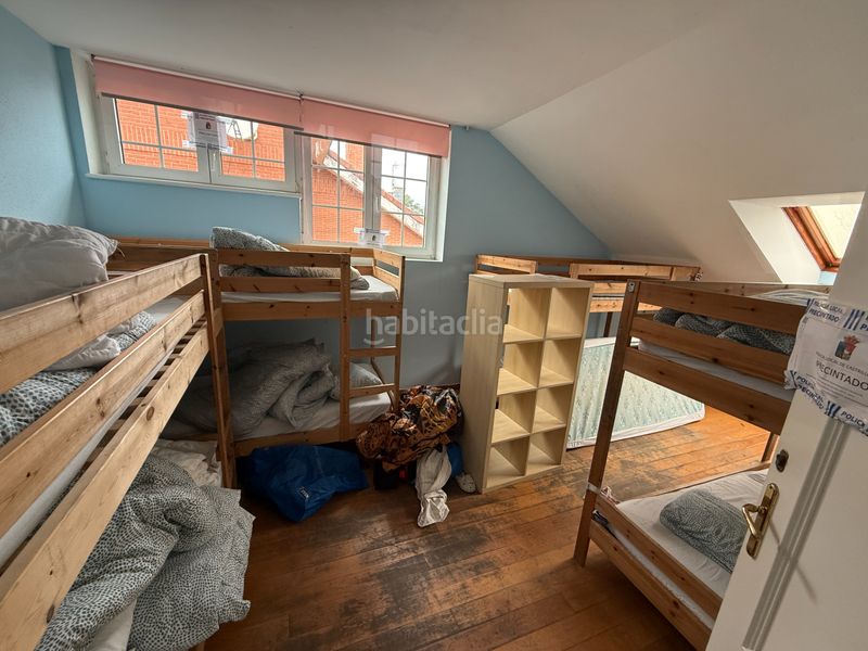 Foto bb8cf22c-9e3b-4a30-a775-f4a2de5f23b9. Casa aparellada a Salinas Castrillón