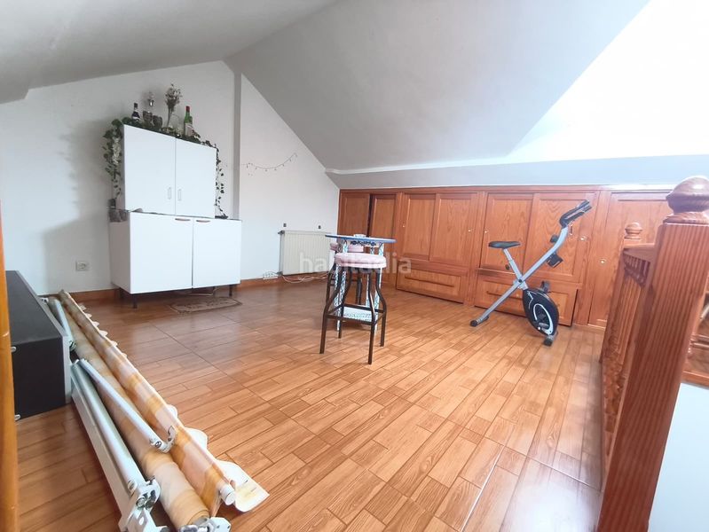 Foto a3e71ee3-9150-46a6-92c3-e68eaaaf6c6b. Casa adossada a Valdés