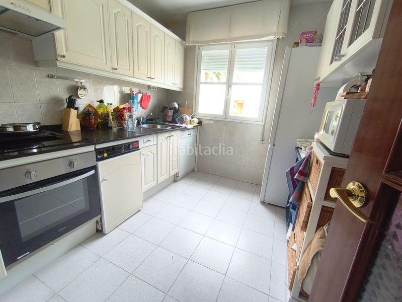 Foto bc051bca-11c8-49e6-b3d6-13e13800caf6. Casa adossada a Valdés
