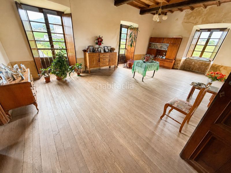 Foto a5a8d4a9-4c20-4429-8666-8dd7ceca3925. Casa amb aparcament a Coaña