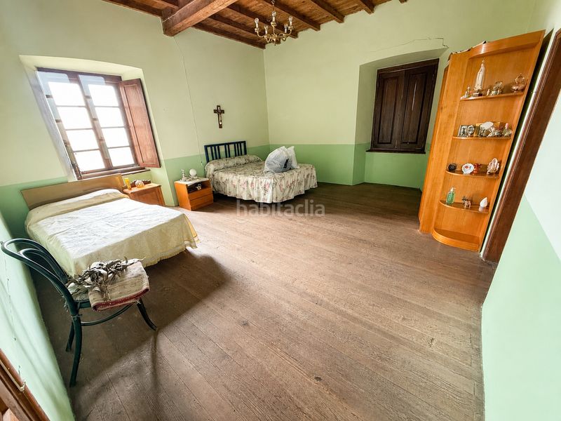 Foto c904b477-4b07-4d2b-b26e-b02d07fe890e. Casa amb aparcament a Coaña