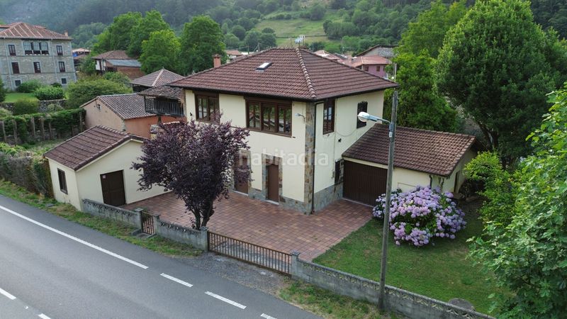 Foto 07fd9f48-11e4-421d-9e25-d5607baf43ad. Casa amb aparcament a Salas