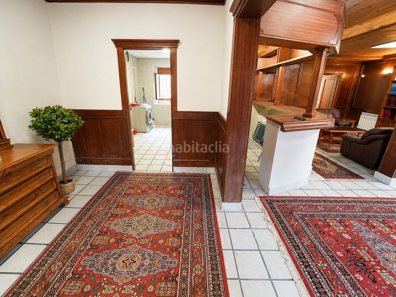 Foto 183cfb3e-ef4f-4631-8d6b-4176c56e4266. Casa amb aparcament a Salas