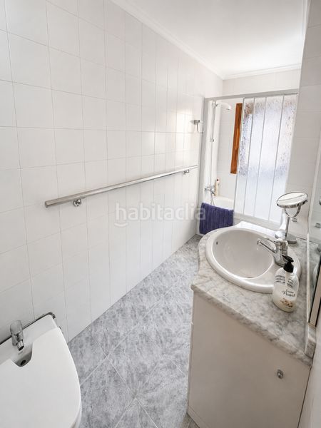 Foto a1dca11b-064d-4d7e-ba5e-9d25c74368d1. Casa amb aparcament a Salas