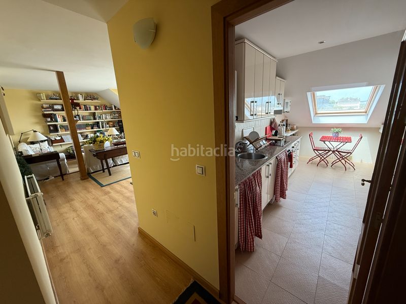 Foto 4d644da3-b8a3-4960-be72-9c081935f1b4. Àtic amb calefacció aparcament a Navia