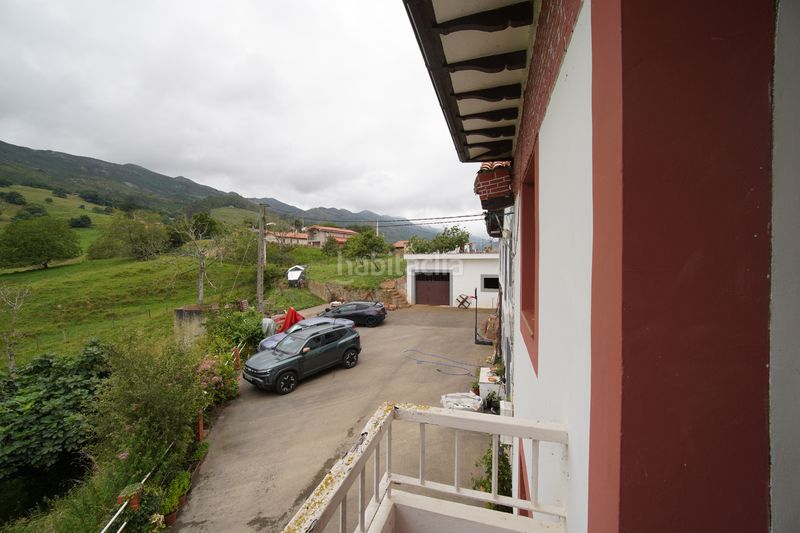 Foto 1d869102-b1fe-4d4d-818a-e201fb91768b. Casa amb xemeneia calefacció aparcament a Ribadedeva