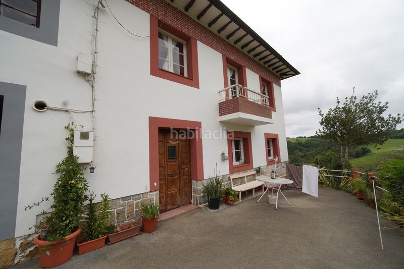 Foto 628476d3-ebe7-4c22-b1af-1b80456bb8a6. Casa amb xemeneia calefacció aparcament a Ribadedeva