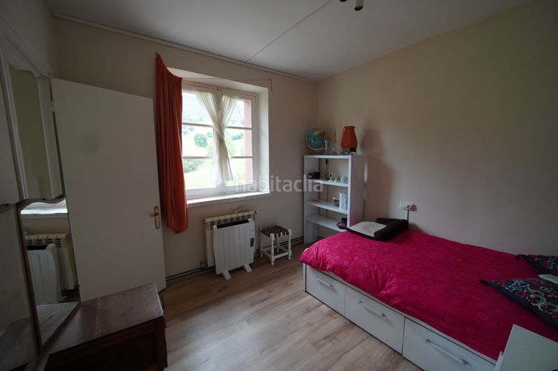 Foto b16e22e2-f326-473d-b593-aed4e26c3c64. Casa amb xemeneia calefacció aparcament a Ribadedeva