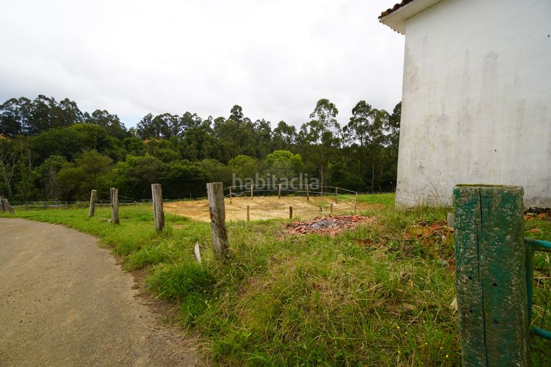 Foto c4f6c908-2a5a-4a51-b443-2771a287e291. Casa amb xemeneia calefacció aparcament a Ribadedeva