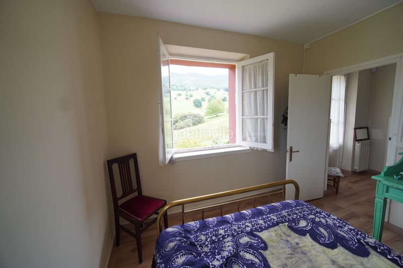 Foto d895ea9f-65c8-4e87-80f9-0a7e6d22fd2e. Casa amb xemeneia calefacció aparcament a Ribadedeva