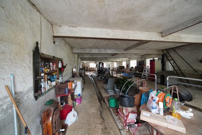 Foto f8d795a9-b43c-40e8-8651-c7e68f30d7a6. Casa amb xemeneia calefacció aparcament a Ribadedeva