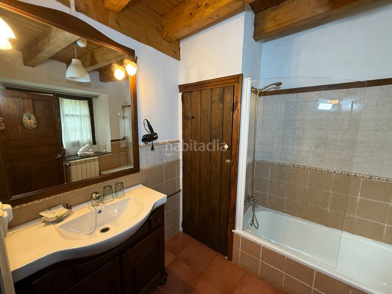Foto 52666b95-d287-4857-ad22-b21a5bc78e80. Casa amb calefacció aparcament a Ribadesella