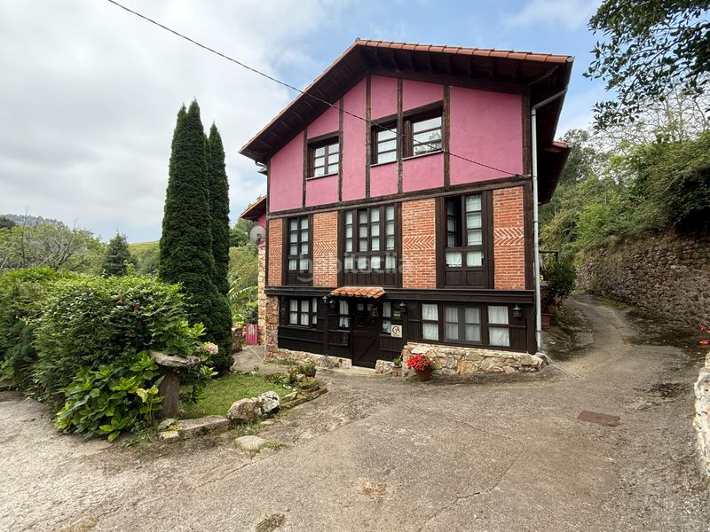 Foto ab80ed8d-981c-471e-9cad-5749e7d57f4c. Casa amb calefacció aparcament a Ribadesella