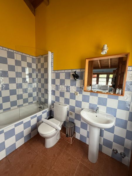 Foto cff0a52c-7448-4266-bd0c-61bdf190c4e9. Casa amb calefacció aparcament a Ribadesella