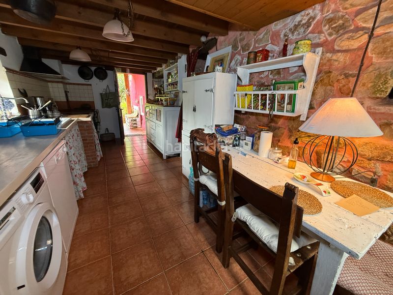 Foto f33be036-6442-43d8-9959-a608931f4f94. Casa amb calefacció aparcament a Ribadesella