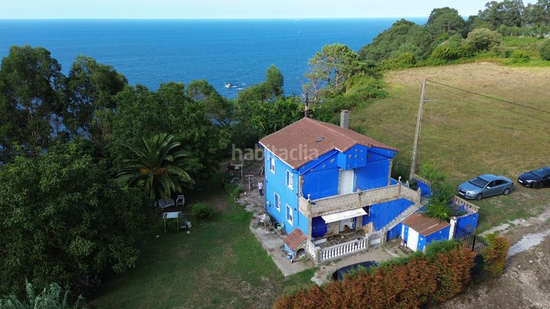 Foto 0fbdce72-018d-4bf5-b64d-e7bbc3ce1542. Casa amb xemeneia calefacció aparcament a Cudillero