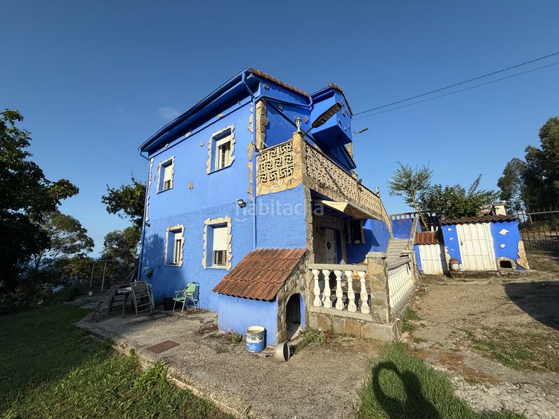 Foto d0ab3743-ee47-4caf-b2f2-e157816bf28d. Casa amb xemeneia calefacció aparcament a Cudillero