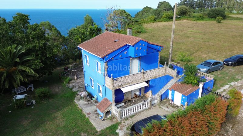 Foto d95f6897-efa4-4443-b035-59e896abead0. Casa amb xemeneia calefacció aparcament a Cudillero
