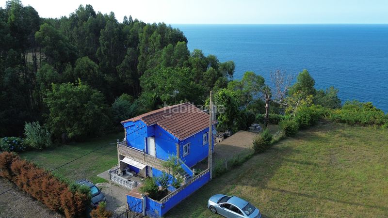 Foto e9185fa3-58bb-4c7a-993c-3e15a548c764. Casa amb xemeneia calefacció aparcament a Cudillero