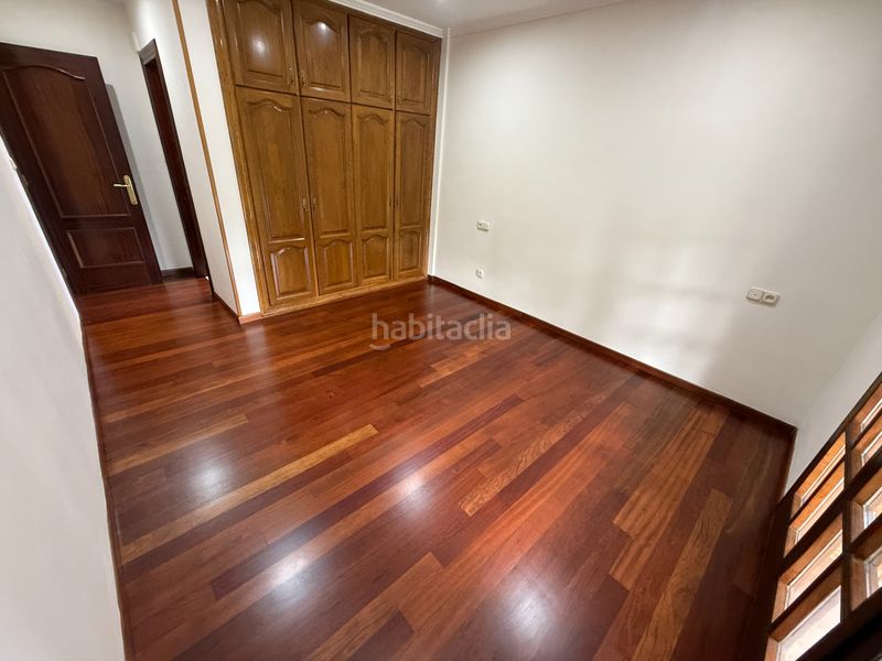 Foto 8a94b6e4-d3b8-4ddf-8cbc-73394403a8b9. Chalet en Cabueñes Gijón