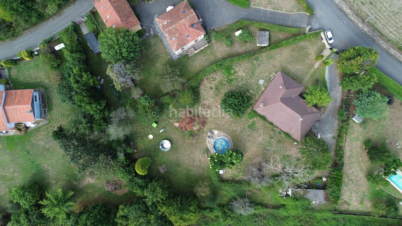 Foto f2a91948-570d-4a84-9328-c783cd703250. Xalet amb xemeneia calefacció aparcament piscina a Gijón