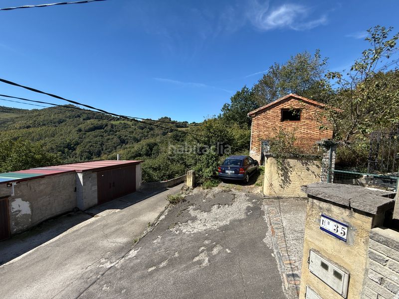 Foto 0bb02337-3723-46c3-b25a-f7f56ed6bd26. Casa amb calefacció aparcament a Sama Langreo