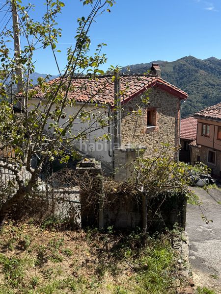 Foto 531afd38-adb3-4800-9cfe-0c108f09c395. Casa amb calefacció aparcament a Sama Langreo