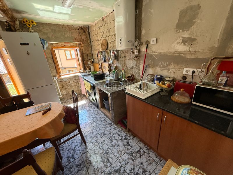 Foto 88a13008-617c-4616-9996-2b800b248e52. Casa amb calefacció aparcament a Sama Langreo