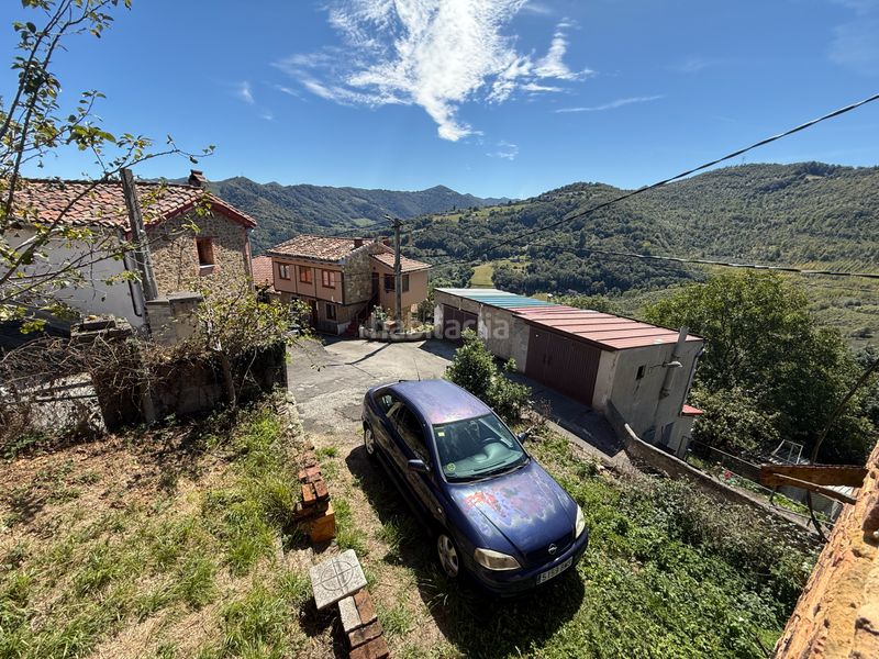 Foto 95b8d84c-d372-4394-8c06-66c84bc2b835. Casa amb calefacció aparcament a Sama Langreo