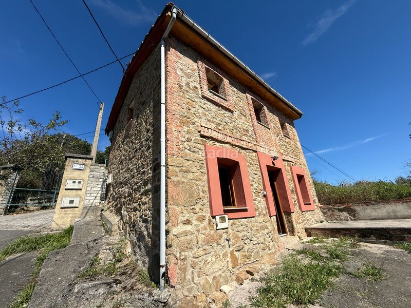 Foto bff23043-aa36-4a72-83e2-76eb9a26f0b9. Casa amb calefacció aparcament a Sama Langreo