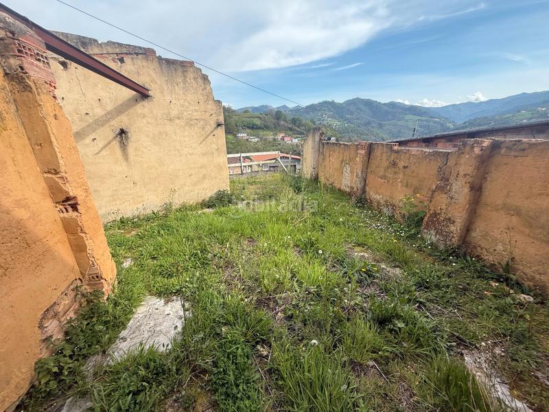 Foto e56636e0-f5cb-410c-9cb1-3217683af307. Casa finca para rehabilitar en entorno rural con vistas espectaculares – en Langreo