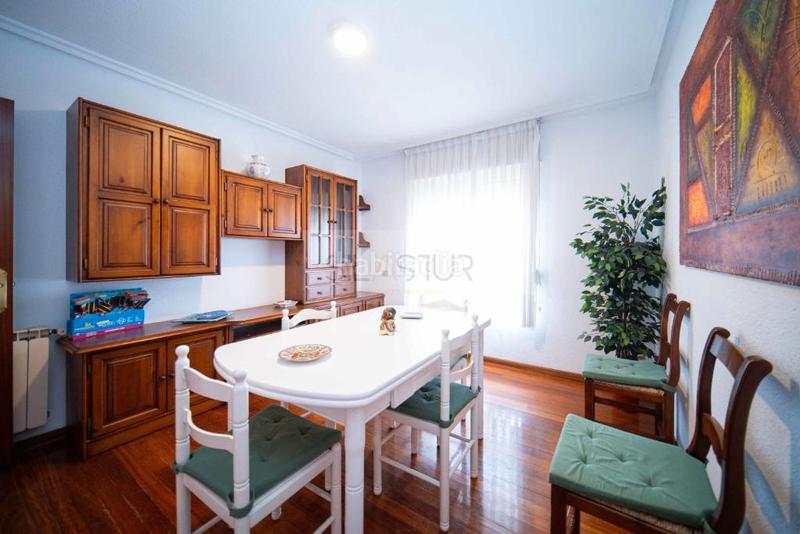 Foto 16a0f70e-090b-4f74-ba1f-e253d7bb47d4. Duplex avec chauffage dans Parres