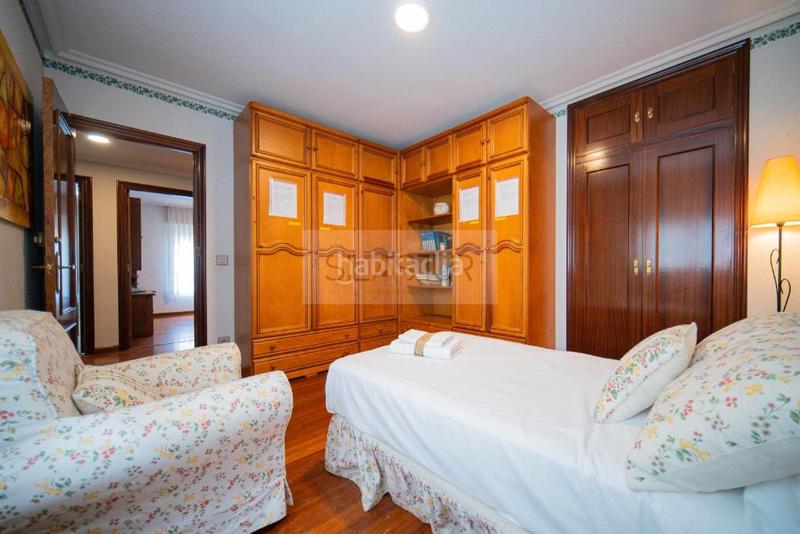 Foto 42edbec0-0a24-4c04-bf79-d38dfe816b92. Duplex avec chauffage dans Parres