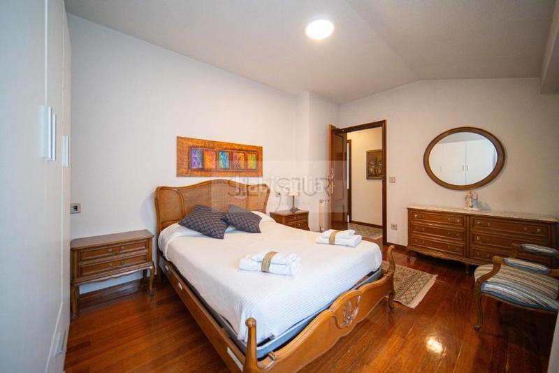 Foto 7c0b88c7-f878-438b-83b1-4d65fe707ee0. Duplex avec chauffage dans Parres