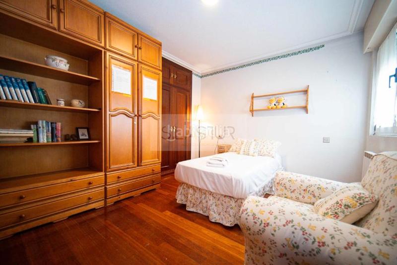 Foto 8a579c92-c50a-4d45-9771-d7c46fc8bacd. Duplex avec chauffage dans Parres