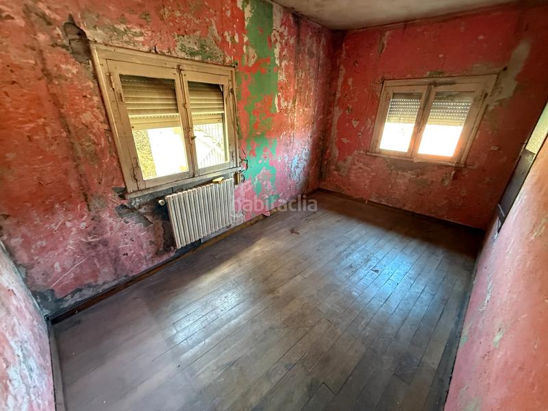 Foto 0125cd51-e024-4dd7-b0de-fd8c43db4ec0. Casa amb aparcament a Pravia