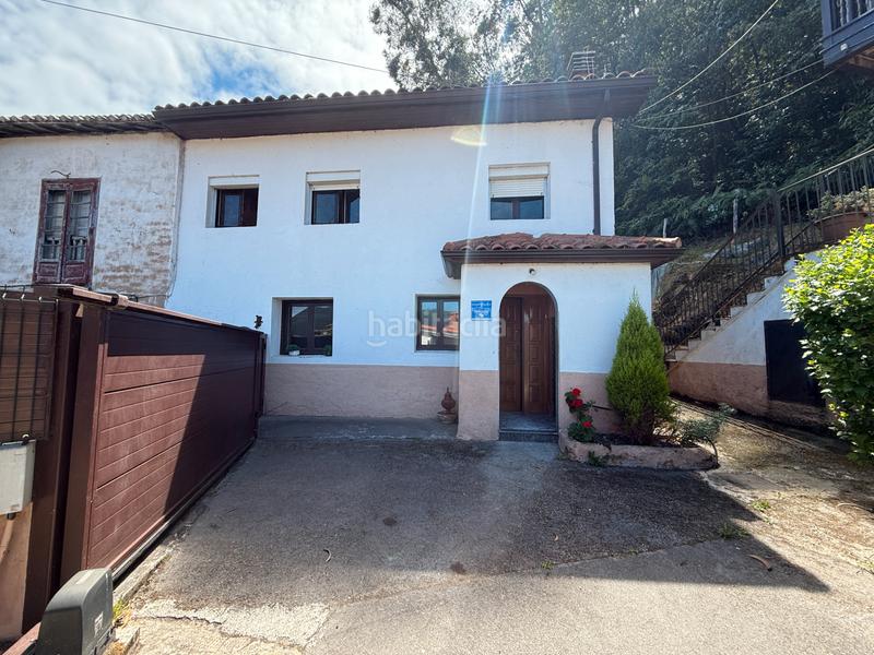 Foto 43a3f9c2-e5df-4dca-9b30-ac6eaf4ec7d6. Casa amb aparcament a Pravia