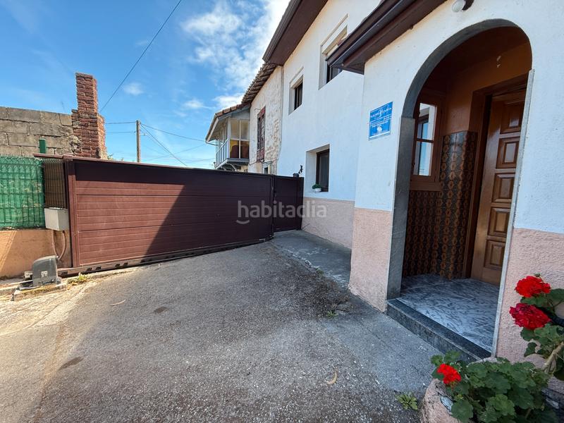 Foto c7beafc7-8e5c-4c69-bc24-04c2eddced4a. Casa amb aparcament a Pravia