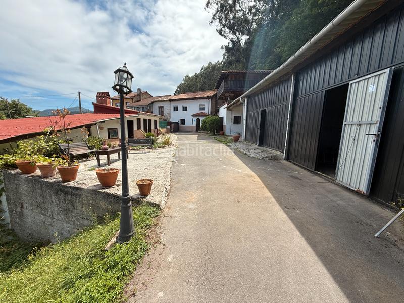 Foto d0f45cb4-8bc8-40d8-b642-11a723983404. Casa amb aparcament a Pravia