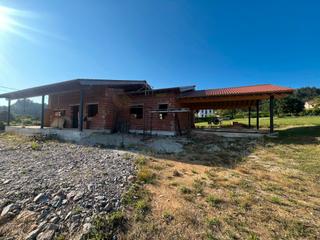 Chalet en Parroquias Norte. Oportunidad unica en lugar  la secada, a 5 minutos de pola de si