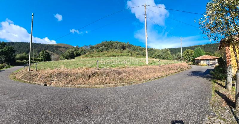 Foto 3a5995bc-0e3f-47fc-8fe3-ed7cff08989a. Terreno residencial en Pravia