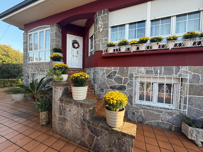 Foto 2674b0e2-c9df-4e32-989f-1eb75bc7d863. Chalet en Piedras Blancas Castrillón