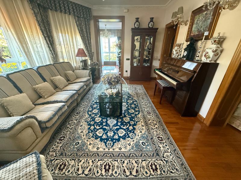 Foto 48c93e0b-8c8b-474b-bb4d-08a79e4a5acf. Chalet with heating parking pool in Piedras Blancas Castrillón