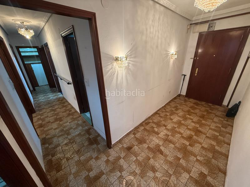 Foto efbe32a7-b834-4e82-b792-d0d6d142d41f. Appartement avec parking dans Centro Avilés
